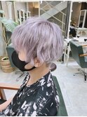 シルバーカラーマッシュウルフショート　グレージュカラー