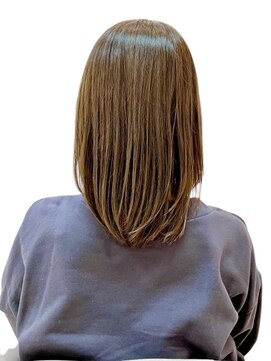 ニエンテセカンド(NIENTE 2nd) 自然なツヤ感が欲しい、大人っぽ前下がりボブ