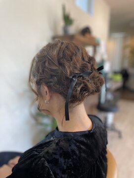 リノ(LINO) ヘアアレンジ