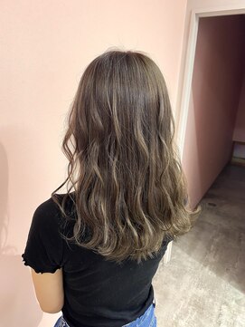ロビン 反町横浜店(robin) 透明感ミルクティーベージュ×ナチュラルウェーブ反町美容室