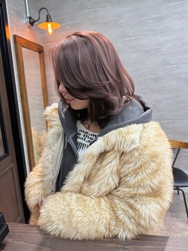 アット(at...) レイヤーカット/レイヤーボブ/バタフライカット/横浜