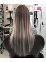 ヘアメイク ベティ(hair make Betty) アッシュバレイヤージュ