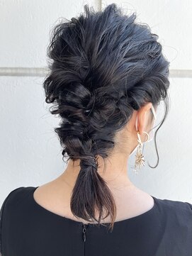 アイヴィ 表参道(IVY) ミディアム編みおろし