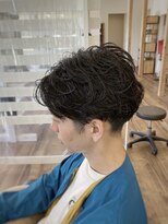 ロルド シェリ(Rold Cheri)&nbsp;センターパートサステナブルパーマ