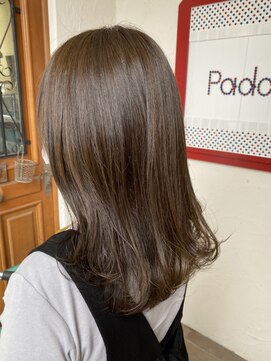 パディントン(Paddington) スモーキーなのに艶感♪アッシュ・ベージュでナチュラル透明感☆