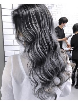 ジーナ 難波(Zina) 髪質改善＊グレーバイヤレージュ＊美髪【Zina 難波】