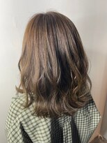 ロウ 町田(ROW)&nbsp;ワンレンボブ前下がりショート内巻きワンカール鎖骨ミディアム