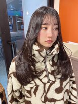 クシェル(kuschel)&nbsp;レイヤー韓国風巻きフェミニンロング似合わせカットぱっつん前髪