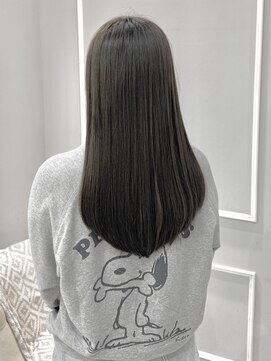 ネオリーブギンザ 銀座店(Neolive GINZA) ホワイティーグレージュ×少しのオリーブ【銀座】片桐