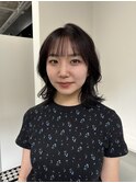 暗髪でも柔らかく◎伸ばしかけの方におすすめホブレイヤー！