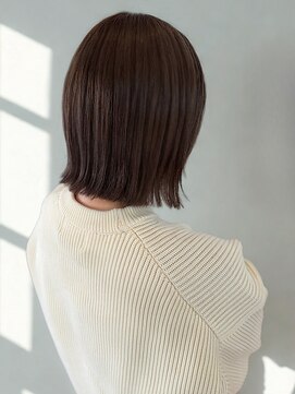 ヘアーメイク グロー(hair make grow) 外ハネボブ 切りっぱなしボブ アッシュカラー 透明感カラー 20代