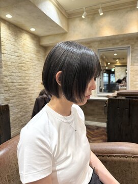 【AMI】顔まわりレイヤー × ミニボブ