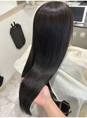 髪質改善縮毛矯正で叶えるさらつやロングヘアー