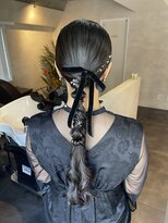 サンルーム(SUN room) 大人可愛いキレイめタイト編み下ろし銀箔リボンアレンジ