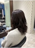 ムース仕上げ無造作パーマ韓国風くびれミディ