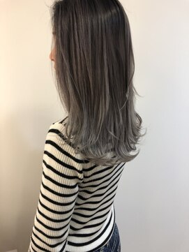 クレア 茅ヶ崎(CREA) シルバーグレージュグラデーション