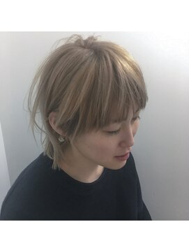 ハニーマスタード(HONEY MUSTARD) 【ゲストヘア】ショートウルフ×ホワイトベージュ