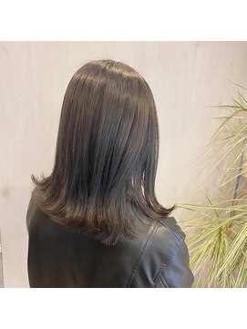 キャラ シャローネ 池袋(Chara Chalone) アッシュグレージュ【池袋/池袋駅/池袋駅近/池袋東口】