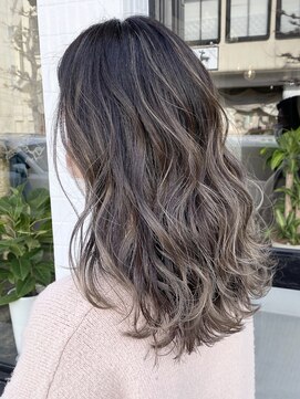 ソル(sol.) 【Keisuke】バレイヤージュグレージュ