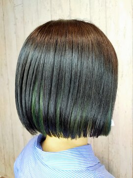 モグ(mog.) ミニボブインナーカラーグリーン