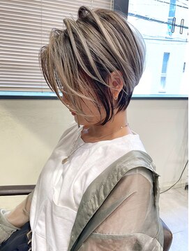 トルネード(TORNADO) 外国人風ショート バレイヤージュ プラチナベージュt728