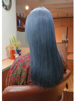 美容室ソニア シナモンブルーカラー
