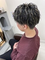 アールモンドヘア新世界 【北見】＃メンズカット＃ハイライト＃ブリーチ