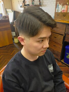 エフトエフ(FtoF) スキンフェード　《小山/メンズ/フェード/ヘッドスパ/バーバー》