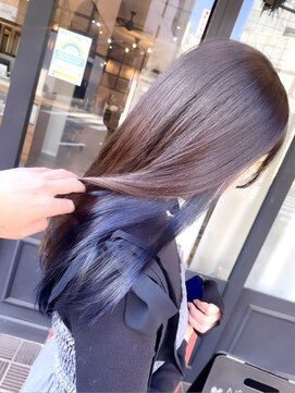 ナンバー ジルバ 立川(N° jillva) インナーカラー×ブルー【立川ブリーチ】