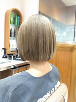 ピークアブー アヴェダ ギンザシックス(PEEK-A-BOO AVEDA GINZASIX) ミニボブ/切りっぱなし/ハイトーンボブ