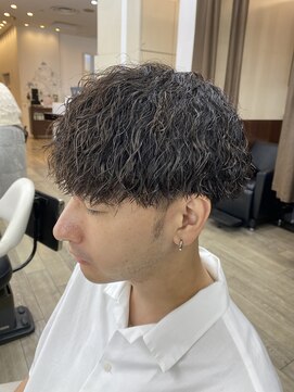 クレス 武蔵浦和店 ツイストスパイラルパーママッシュ刈り上げメンズパーマ