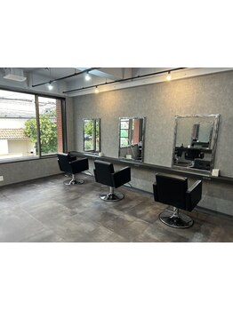 家族みんなで楽しめる♪お子様同伴大歓迎のサロンです。タブレット完備で動画を見ながらリラックス◎