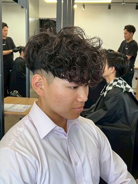 リッチブランドアンドコー(Rich Brand&Co) スパイキーショート フェード スペインカール ルーズパーマ