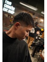フォーコーナーズカットショップスリーセント 栄(FourCornersCutShop 3/cent) クロップスタイル