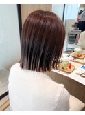透け感ベージュ×コントラストボブ