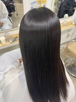 トイロ(TOIRO)&nbsp;白髪と癖毛を同時に解消、縮毛矯正＋カラーリングで見違えます。