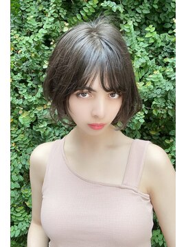 クーエフー(coo et fuu) 斜め前髪の大人かわいいショートボブスタイル♪藤沢