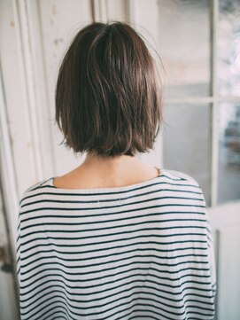 ヘアアンドリラクゼーション シャッセ(Hair&Relaxation SASE) ぱっつんはねボブ