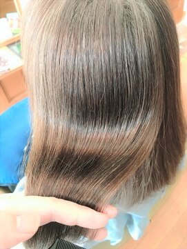 まとまりにくく柔らかい髪を髪質改善してます L カノアレア By Tj天気予報 Kanoalea のヘアカタログ ホットペッパービューティー