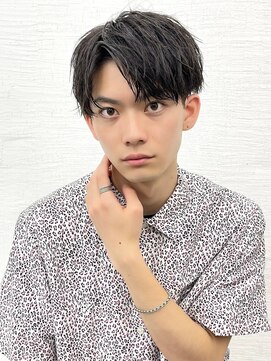 アイドットプラスサッポロ 札幌(i.+SAPPORO) メンズニュアンスパーマ黒髪センターパート