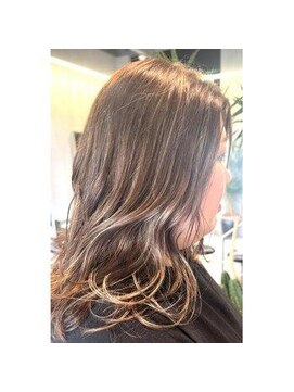 アディクト(ADDICT) 白髪ぼかしハイライト