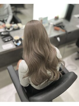 ルイス 喜連瓜破(Luis) 艶グレージュ