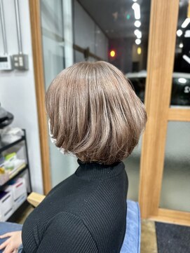 スナリー(Snaly) ミルクティーベージュ/レイヤーボブ