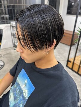 ローレル(Laurel) Laurel心斎橋○森拓也○刈り上げないセンターパート