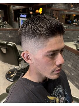 フォーコーナーズカットショップスリーセント 栄(FourCornersCutShop 3/cent) クルーカット/ビジネスヘア/大人フェード/大人ビジネス