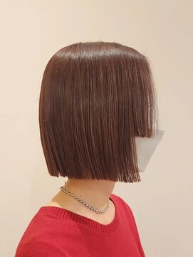 ベンジー 中目黒店(benji) ぷつんと平行ボブ