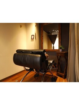 【吉祥寺の隠れ家サロン】こだわりの落ち着いた空間でのマンツーマン施術で、心も髪も癒されます＊