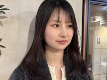 カールム(carlm)の雰囲気(顔周りで、印象は変わる。小顔見せレイヤー)