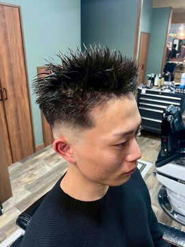 スタンドバーバー 柏(STAND BARBER) MEN’S HAIR/サーフカール/刈り上げセンターパート/<理容室>