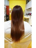 ナチュラルブラウンロングストレートヘアー